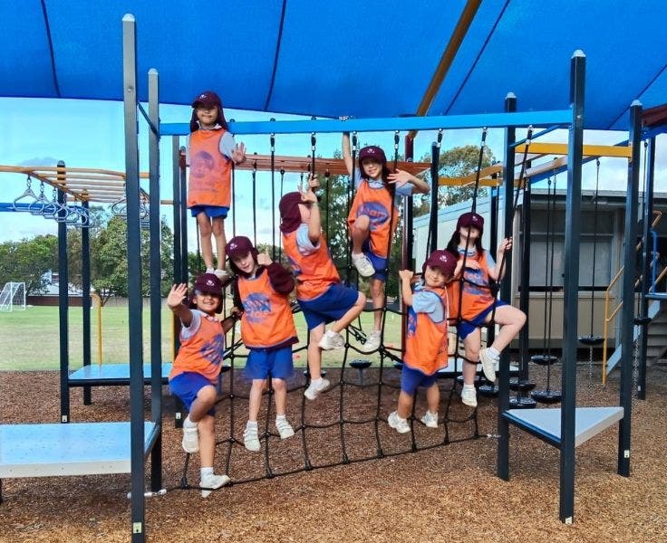 Teamkids children playing